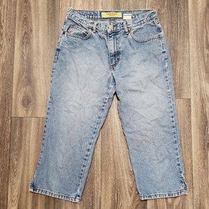 VINTAGE! 90s PARIS BLUES LIGHT WASH CAPRI JEANS